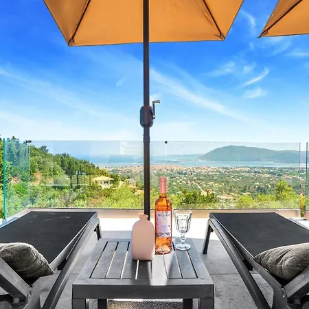 Вилла Ecstasy Luxury Apolpaina