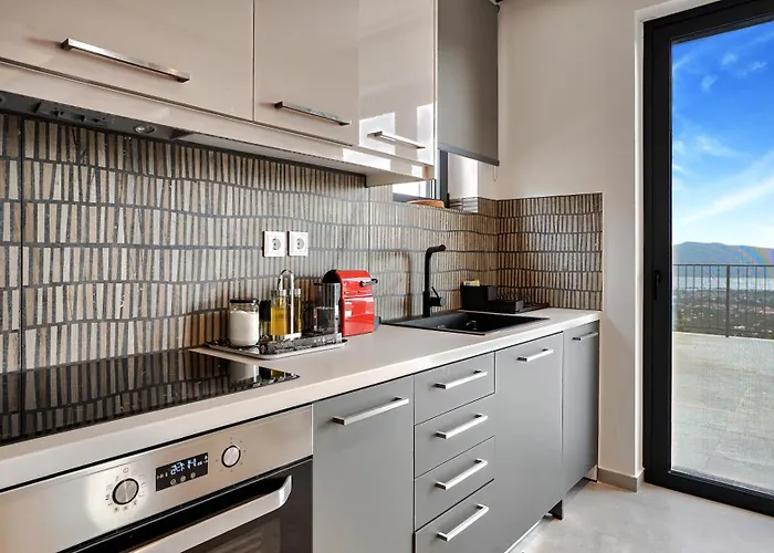 Ecstasy Luxury Apolpaina