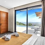 Ecstasy Luxury Villa Apolpaina