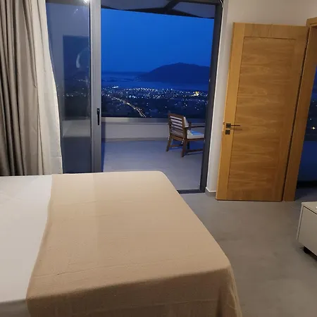 Ecstasy Luxury * Απόλπαινα