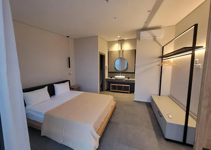 Ecstasy Luxury * Apolpaina