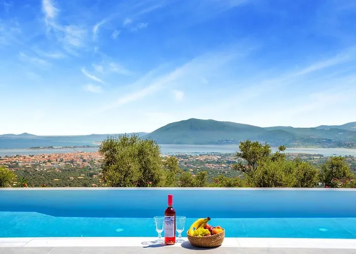 Ecstasy Luxury Villa Apolpaina