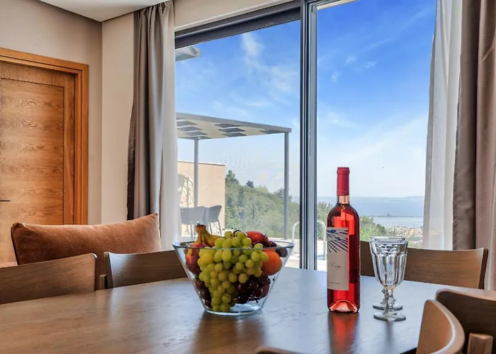 Villa Ecstasy Luxury Apolpaina